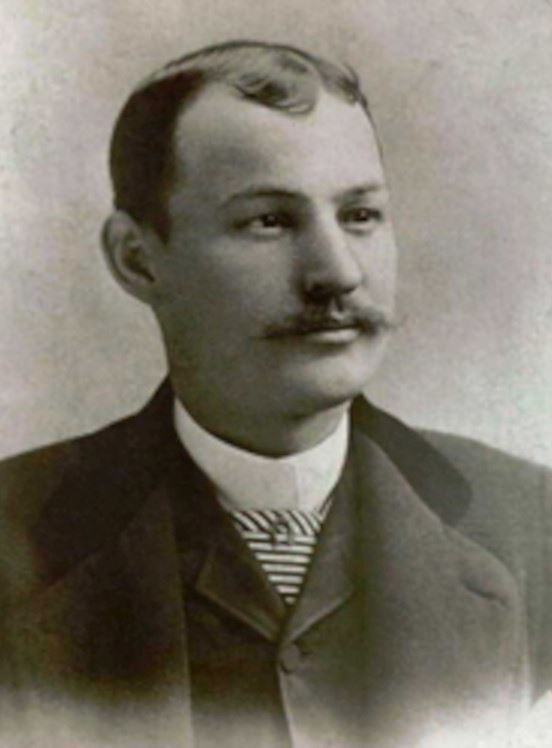 Simeon Cannon headshot